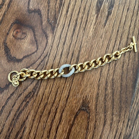 Gorgeous Michael Kors Gold tone Pave CZ stones CHUNKY Chain and Bracelet Set - Picture 3 of 8